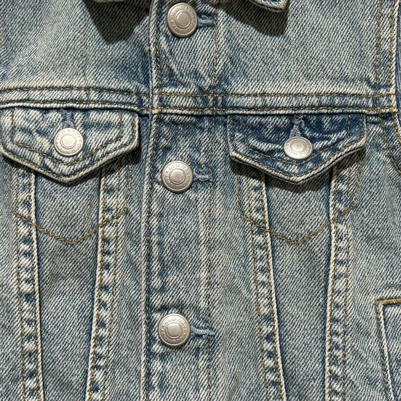 Old Navy Unisex Boys Girls Light-Wash Jean Jacket Snap Blue Denim Baby 3-6 Mths - Picture 7 of 15
